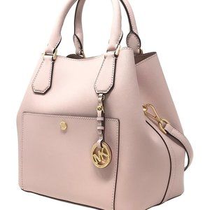 Meet your Posher, Devon